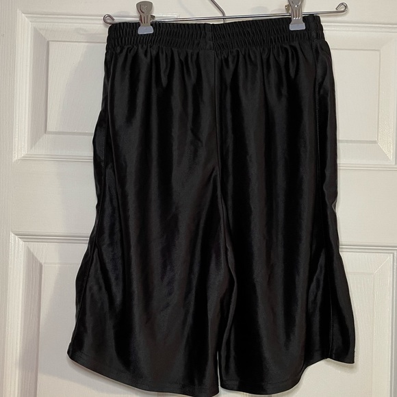 🆑 🎉LAST CHANCE!!🎉 Boys Basketball Shorts - Picture 3 of 5